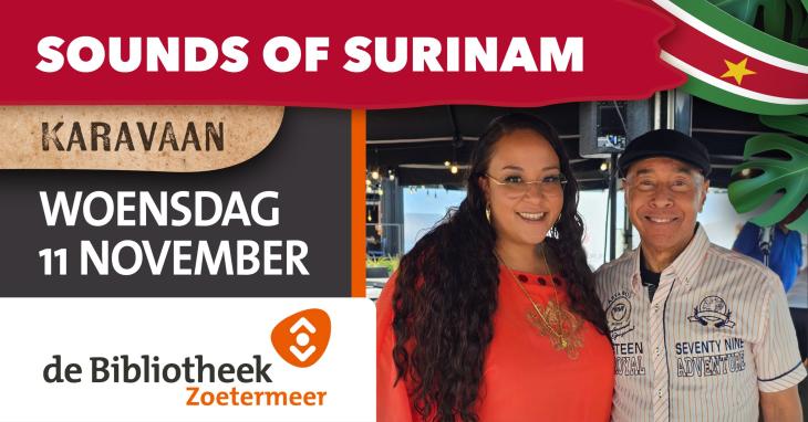 Een vrouw in een oranje jurk en een man in een wit en zwart gestreept hemd kijken met een glimlach naar de camera. Een Surinaamse vlag verschijnt boven hun hoofden.